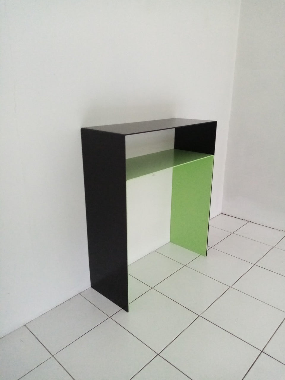 STELLA CONSOLE TABLE